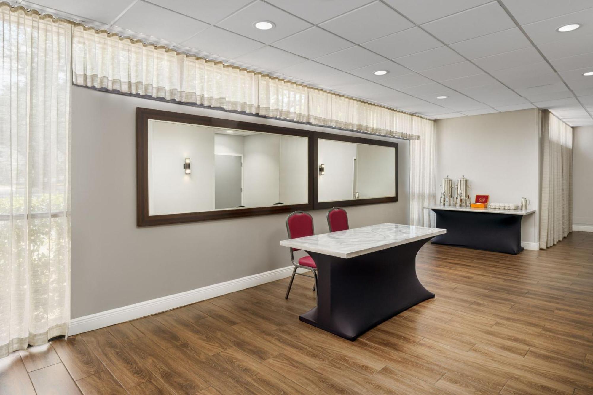 Courtyard By Marriott Orlando Lake Buena Vista At Vista Centre Ngoại thất bức ảnh