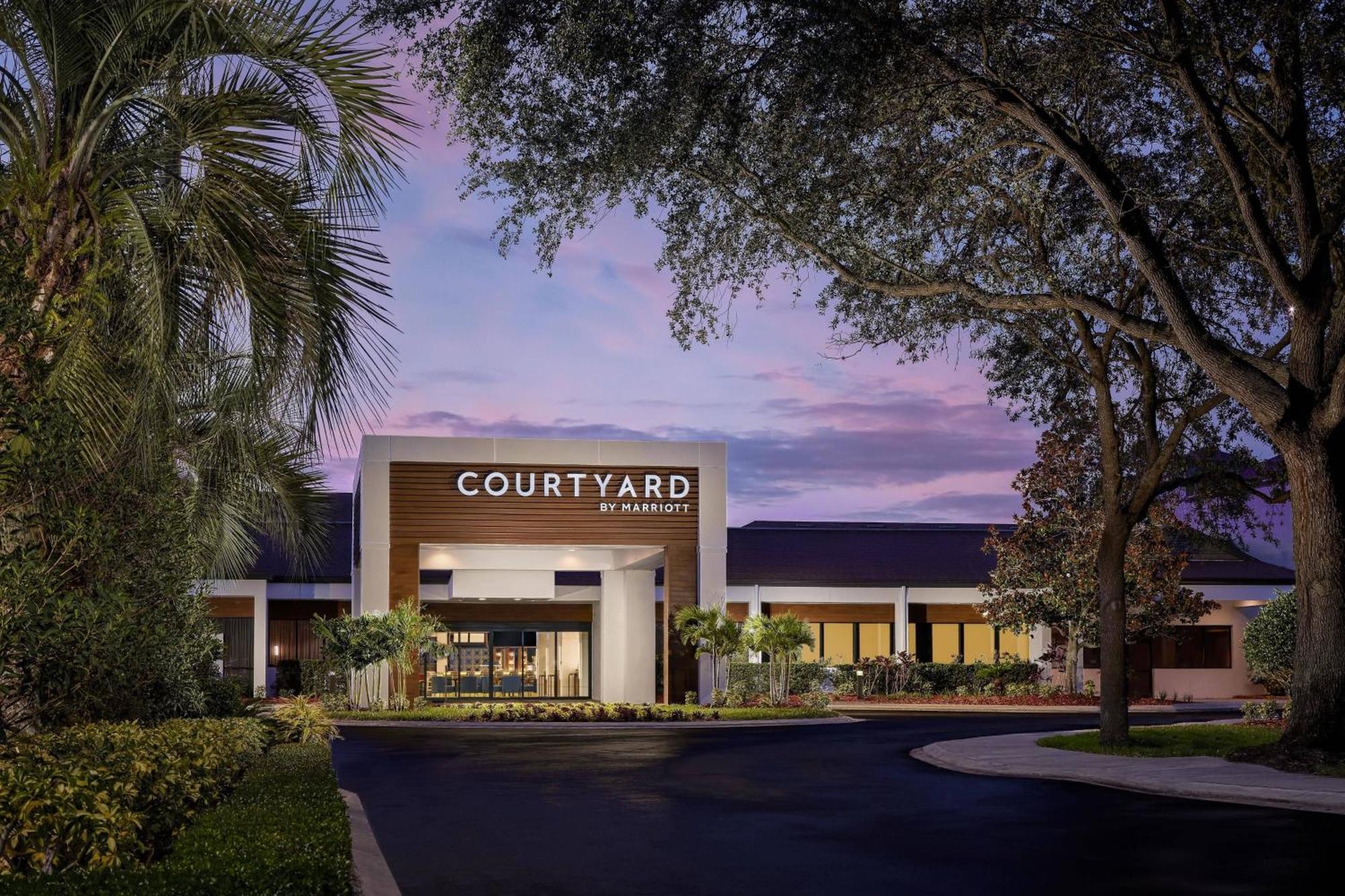 Courtyard By Marriott Orlando Lake Buena Vista At Vista Centre Ngoại thất bức ảnh